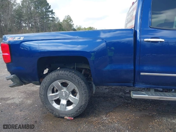 2014 Chevrolet Silverado 1500 LTZ with VIN 3GCUKSEC0EG300215, listed as a IAAI auction lot 41770473 with NaN miles. Bid and sale history available at carsss.com. Image 18.