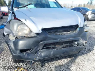 2004 Honda CR-V EX with VIN JHLRD78804C011733, listed as a IAAI auction lot 41958497 with 132,216 mi miles. Bid and sale history available at carsss.com. Image 6.