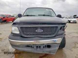 2002 Ford F-150 XL z VIN 1FTRX17W62KB68140, wystawiony jako Copart lot #54826645 z przebiegiem 259 227 mil mil oraz Szkoda całkowita • Salvage title. Historia ofert i sprzedaży dostępna na DreamBid. Obrazek 5.
