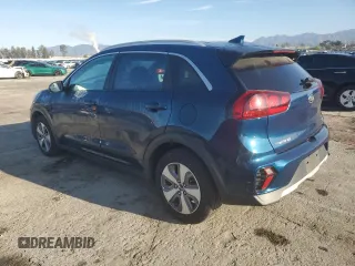 2020 Kia Niro LX with VIN KNDCB3LC4L5397881, listed as a Copart auction lot 44182495 with 156,886 mi miles and Salvage Title. Bid and sale history available at carsss.com. Image 2.