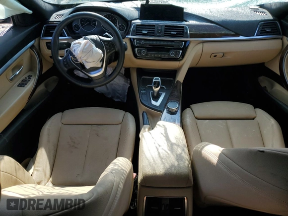 2018 BMW 3 Series 330i xDrive with VIN WBA8Z9C55JB220144, listed as a Copart auction lot 70318254 with 72,145 mi miles and Salvage Title. Bid and sale history available at carsss.com. Image 8.