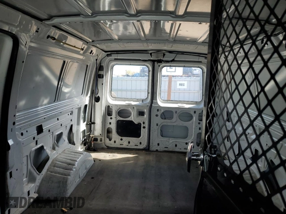 2002 Ford Econoline Cargo with VIN 1FTRE142X2HA55487, listed as a Copart auction lot 52957645 with 270,731 mi miles and Clean Title. Bid and sale history available at carsss.com. Image 10.
