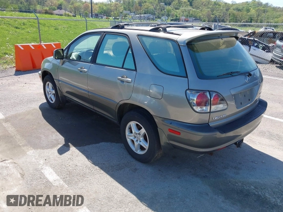 2003 Lexus RX 300 with VIN JTJHF10U030300357, listed as a IAAI auction lot 42052965 with 207,035 mi miles. Bid and sale history available at carsss.com. Image 3.
