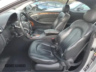 2005 Mercedes-Benz CLK 320 z VIN WDBTJ65J95F150187, wystawiony jako Copart lot #83180484 z przebiegiem 308 530 mil mil oraz Szkoda całkowita • Salvage title. Historia ofert i sprzedaży dostępna na DreamBid. Obrazek 7.