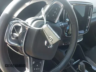 2021 Volvo XC40 z VIN YV4ED3URXM2538118, wystawiony jako IAAI lot #41644875 z przebiegiem 52 274 mil mil oraz . Historia ofert i sprzedaży dostępna na DreamBid. Obrazek 11.