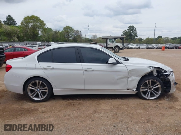 2018 BMW 3 Series 330i with VIN WBA8B9C59JEE82660, listed as a IAAI auction lot 41899267 with 65,205 mi miles and . Bid and sale history available at DreamBid. Image 14.