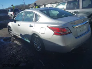 2015 Nissan Altima 2.5 S with VIN 1N4AL3APXFC177757, listed as a IAAI auction lot 41182030 with 162,645 mi miles. Bid and sale history available at carsss.com. Image 3.