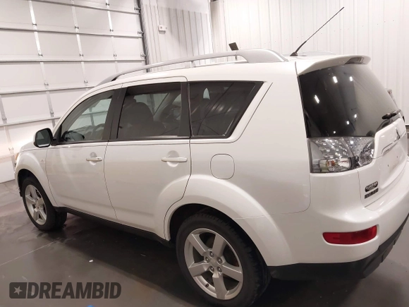 2007 Mitsubishi Outlander XLS with VIN JA4MT41X37Z018004, listed as a IAAI auction lot 41689580 with 144,021 mi miles. Bid and sale history available at carsss.com. Image 15.