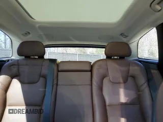 2019 Volvo XC60 Momentum z VIN LYVA22RK3KB220382, wystawiony jako Copart lot #50719395 z przebiegiem 69 599 mil mil oraz Szkoda całkowita • Salvage title. Historia ofert i sprzedaży dostępna na DreamBid. Obrazek 10.