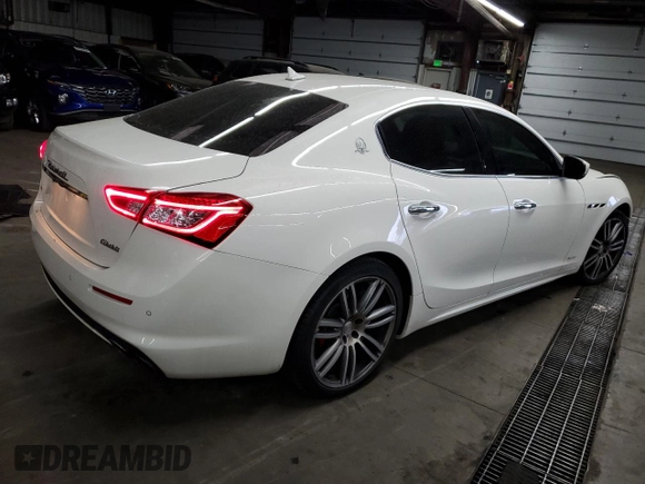 2018 Maserati Ghibli S Q4 GranLusso with VIN ZAM57YTL1J1292531, listed as a Copart auction lot 80343864 with 39,897 mi miles and Salvage Title. Bid and sale history available at carsss.com. Image 3.