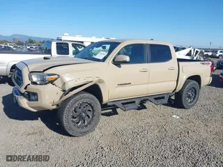 2018 Toyota Tacoma SR with VIN 3TMCZ5AN7JM125425, listed as a IAAI auction lot 40459066 with NaN miles. Bid and sale history available at carsss.com. Image 17.