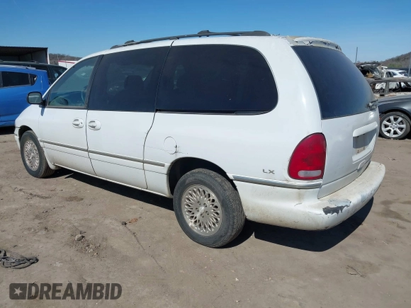 1997 Chrysler Town & Country LXi with VIN 1C4GP54L4VB200600, listed as a IAAI auction lot 41688074 with 1 mi miles. Bid and sale history available at carsss.com. Image 3.