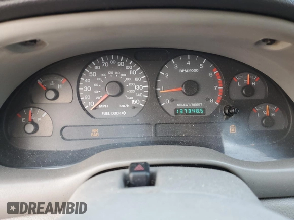 1999 Ford Mustang GT с VIN 1FAFP45X8XF133623, выставлен на аукционе Copart как лот 56319745 с пробегом 221 040 миль миль и Списание • Salvage title. История ставок и продаж доступна на DreamBid. Изображение 9.