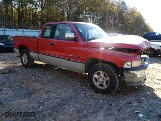 1996 Dodge Ram 1500 with VIN 3B7HC13YXTG136928, listed as a Copart auction lot 83470244 with 137,366 mi miles and Salvage Title. Bid and sale history available at carsss.com. Image 4.