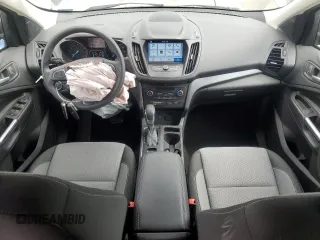 2019 Ford Escape SE z VIN 1FMCU0GD6KUB85270, wystawiony jako Copart lot #52893685 z przebiegiem 7 296 mil mil oraz Szkoda całkowita • Salvage title. Historia ofert i sprzedaży dostępna na DreamBid. Obrazek 8.