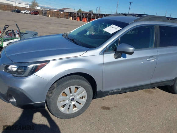 2018 Subaru Outback Premium with VIN 4S4BSACCXJ3286319, listed as a IAAI auction lot 41869305 with 94,552 mi miles. Bid and sale history available at carsss.com. Image 6.