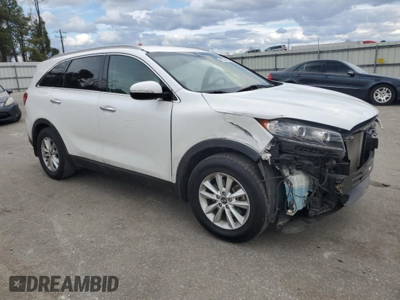 2019 Kia Sorento LX with VIN 5XYPG4A38KG534838, listed as a Copart auction lot 47555595 with 51,103 mi miles and Salvage Title. Bid and sale history available at carsss.com. Image 4.
