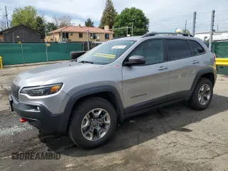 2019 Jeep Cherokee Trailhawk Elite с VIN 1C4PJMBN8KD238962, выставлен на аукционе Copart как лот 66847115 с пробегом 82 432 миль миль и Чистый • Clean title. История ставок и продаж доступна на DreamBid. Изображение 1.