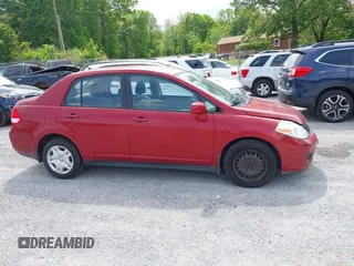 2010 Nissan Versa S с VIN 3N1BC1AP4AL382784, выставлен на аукционе IAAI как лот 42198622 с пробегом 110 169 миль миль и . История ставок и продаж доступна на DreamBid. Изображение 14.