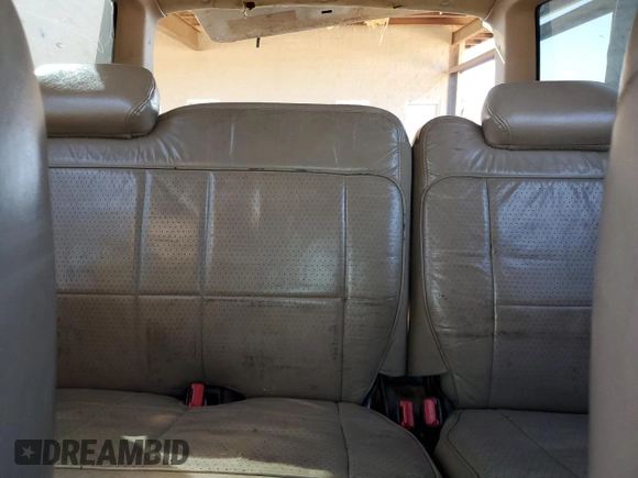 1998 Ford Explorer XLT z VIN 1FMZU32P8WZC33499, wystawiony jako Copart lot #46713545 z przebiegiem 371 924 mil mil oraz Szkoda całkowita • Salvage title. Historia ofert i sprzedaży dostępna na DreamBid. Obrazek 10.