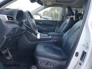 2022 Toyota Highlander XLE with VIN 5TDGZRBH1NS560710, listed as a Copart auction lot 45532235 with 57,781 mi miles and Salvage Title. Bid and sale history available at carsss.com. Image 7.