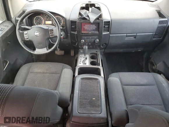 2008 Nissan Titan XE z VIN 1N6BA06A08N320811, wystawiony jako Copart lot #45508044 z przebiegiem 136 112 mil mil oraz Szkoda całkowita • Salvage title. Historia ofert i sprzedaży dostępna na DreamBid. Obrazek 8.