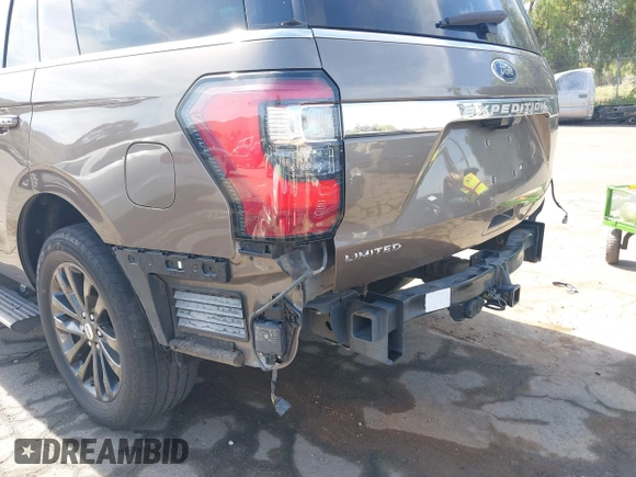 2019 Ford Expedition Limited z VIN 1FMJU2AT7KEA58041, wystawiony jako IAAI lot #42024953 z przebiegiem 71 036 mil mil oraz . Historia ofert i sprzedaży dostępna na DreamBid. Obrazek 21.