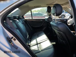 2005 Mercedes-Benz C 320 z VIN WDBRF84JX5F625869, wystawiony jako Copart lot #69964924 z przebiegiem Nie podano mil oraz Szkoda całkowita • Salvage title. Historia ofert i sprzedaży dostępna na DreamBid. Obrazek 10.