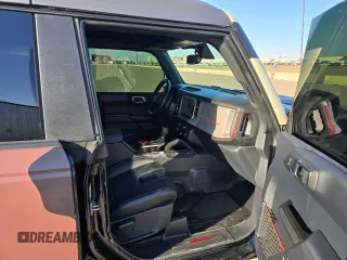 2022 Ford Bronco Raptor with VIN 1FMEE5JR6NLA50100, listed as a Copart auction lot 76635584 with 4,654 mi miles and Salvage Title. Bid and sale history available at carsss.com. Image 5.