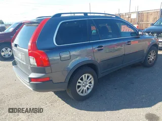 2008 Volvo XC90 I6 with VIN YV4CM982881477080, listed as a IAAI auction lot 40396392 with 194,239 mi miles. Bid and sale history available at carsss.com. Image 4.