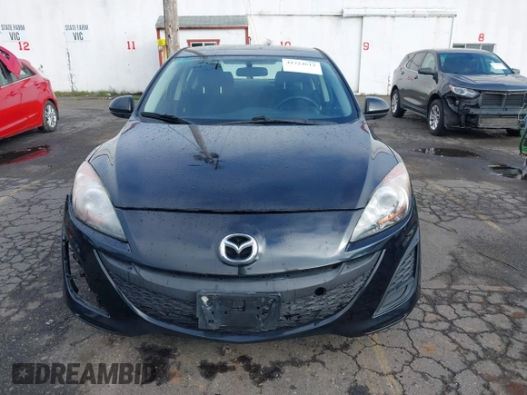 2011 Mazda Mazda3 i Sport with VIN JM1BL1UG5B1459907, listed as a IAAI auction lot 41724612 with 154,008 mi miles. Bid and sale history available at carsss.com. Image 12.