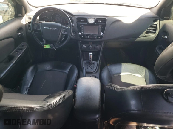 2013 Chrysler 200 Limited with VIN 1C3CCBCG7DN719221, listed as a Copart auction lot 48366425 with 186,274 mi miles and Salvage Title. Bid and sale history available at carsss.com. Image 8.