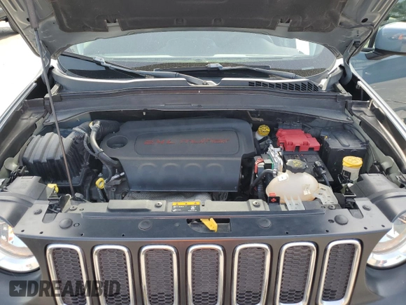 2018 Jeep Renegade Latitude with VIN ZACCJABB4JPJ32945, listed as a Copart auction lot 60238015 with 49,717 mi miles and Salvage title. Bid and sale history available at DreamBid. Image 12.