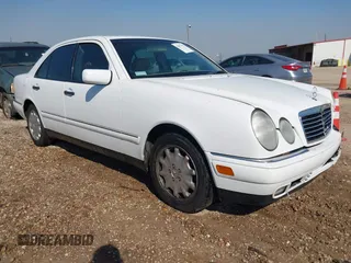 1999 Mercedes-Benz E-Class with VIN WDBJF65H6XA867166, listed as a IAAI auction lot 42017341 with 89,841 mi miles. Bid and sale history available at carsss.com. Image 1.