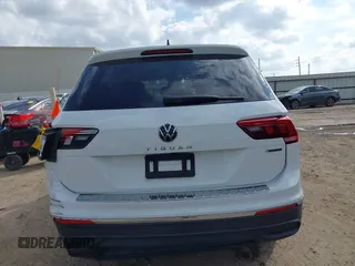 2024 Volkswagen Tiguan Wolfsburg Edition z VIN 3VV5B7AX8RM233687, wystawiony jako IAAI lot #41504709 z przebiegiem 2 387 mil mil oraz . Historia ofert i sprzedaży dostępna na DreamBid. Obrazek 16.