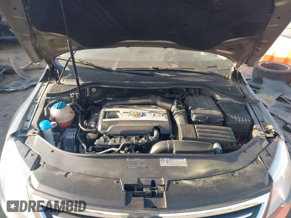 2011 Volkswagen CC Sport with VIN WVWMN7AN5BE719367, listed as a IAAI auction lot 41900740 with 156,012 mi miles. Bid and sale history available at carsss.com. Image 10.