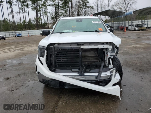 2022 GMC Sierra 1500 with VIN 1GTUUAEDXNZ561395, listed as a Copart auction lot 43474525 with 52,998 mi miles and Salvage Title. Bid and sale history available at DreamBid. Image 5.