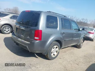2011 Honda Pilot LX with VIN 5FNYF4H2XBB064209, listed as a IAAI auction lot 41779836 with 213,163 mi miles. Bid and sale history available at carsss.com. Image 4.