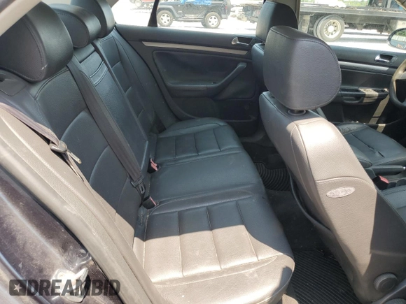 2005 Volkswagen Jetta 2.5L z VIN 3VWSF71K75M631829, wystawiony jako Copart lot #60106015 z przebiegiem 212 408 mil mil oraz Szkoda całkowita • Salvage title. Historia ofert i sprzedaży dostępna na DreamBid. Obrazek 10.