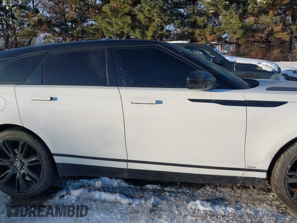 2019 Land Rover Range Rover Velar R-Dynamic SE with VIN SALYL2FV5KA212620, listed as a IAAI auction lot 41287070 with 75,000 mi miles and . Bid and sale history available at DreamBid. Image 14.