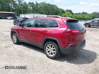 2016 Jeep Cherokee Latitude with VIN 1C4PJLCB8GW320099, listed as a IAAI auction lot 42236076 with 186,000 mi miles and . Bid and sale history available at DreamBid. Image 3.