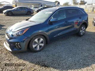 2021 Kia Niro LX with VIN KNDCB3LC7M5470078, listed as a Copart auction lot 46506875 with 29,031 mi miles and Salvage Title. Bid and sale history available at carsss.com. Image 1.