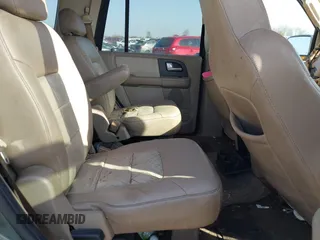 2003 Ford Expedition Eddie Bauer with VIN 1FMFU17L63LB86288, listed as a IAAI auction lot 41440181 with 232,814 mi miles. Bid and sale history available at carsss.com. Image 8.