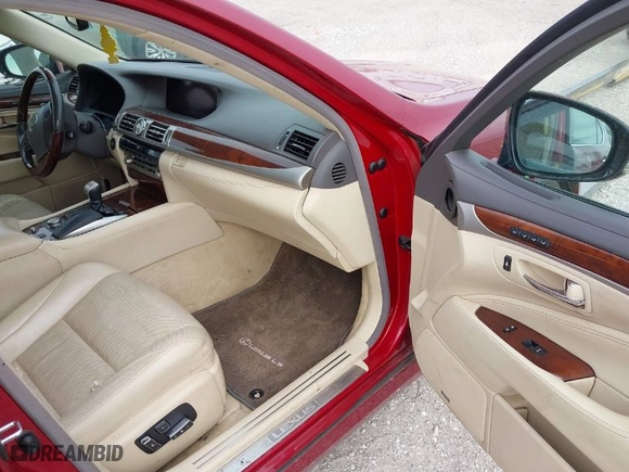 2013 Lexus LS 460 with VIN JTHBL5EF5D5121592, listed as a IAAI auction lot 41821080 with NaN miles. Bid and sale history available at carsss.com. Image 5.