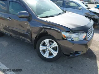 2008 Toyota Highlander Limited with VIN JTEES42A782105255, listed as a IAAI auction lot 41879970 with 255,222 mi miles. Bid and sale history available at carsss.com. Image 6.