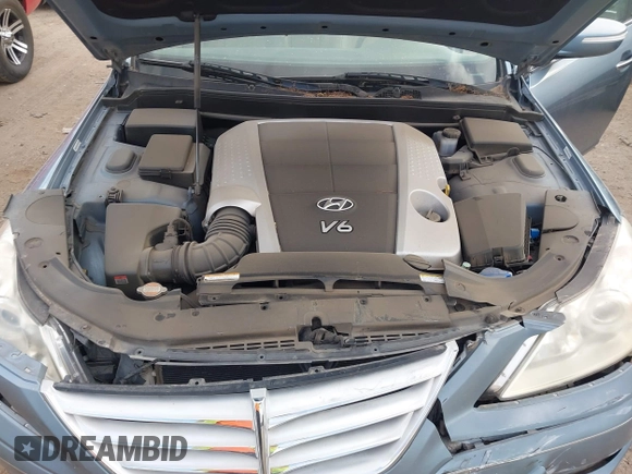 2009 Hyundai Genesis with VIN KMHGC46E59U058705, listed as a IAAI auction lot 41677047 with 115,173 mi miles and . Bid and sale history available at DreamBid. Image 10.