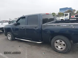 2008 Chevrolet Silverado 1500 1LT with VIN 2GCEC13J581248249, listed as a IAAI auction lot 41092764 with Not Provided miles and . Bid and sale history available at DreamBid. Image 14.