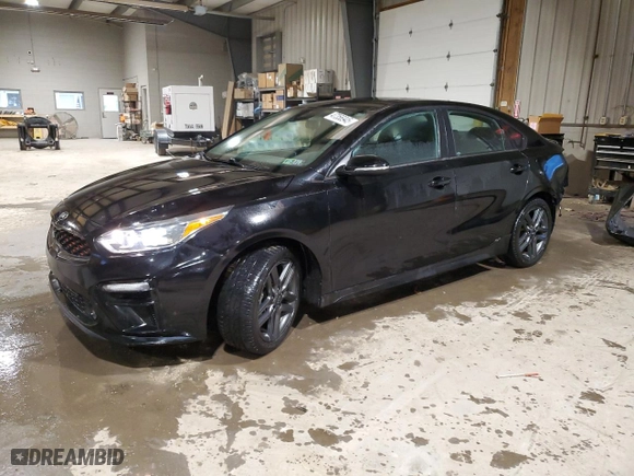 2020 Kia Forte GT-Line with VIN 3KPF34AD8LE242556, listed as a Copart auction lot 47356945 with 56,097 mi miles and Salvage Title. Bid and sale history available at carsss.com. Image 1.