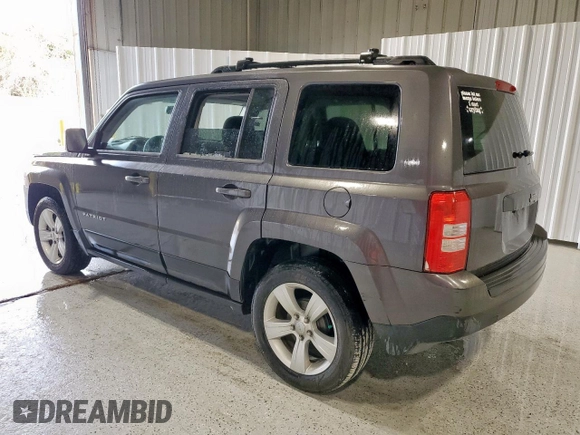 2015 Jeep Patriot Latitude with VIN 1C4NJPFB5FD263798, listed as a Copart auction lot 59739195 with 61,927 mi miles and Clean title. Bid and sale history available at DreamBid. Image 2.