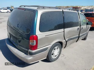 2002 Chevrolet Venture Plus 1SB Pkg with VIN 1GNDX03E02D114023, listed as a IAAI auction lot 40679342 with 1 mi miles. Bid and sale history available at carsss.com. Image 4.